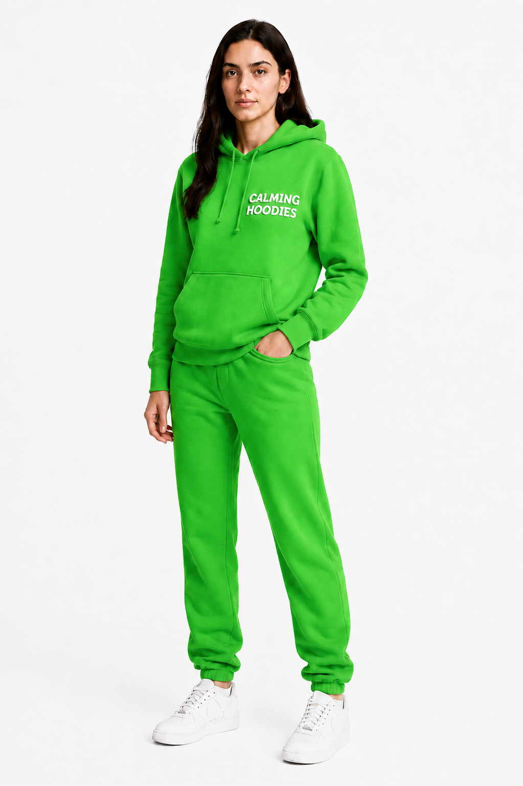 Ananya is 5'6 and is wearing a size M